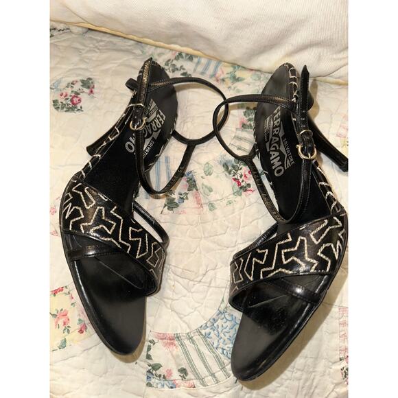 FERRAGAMO STITCHED BLACK LEATHER SANDALS 4" HEEL - Picture 4 of 8